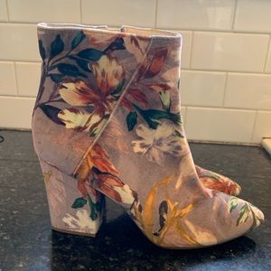 Nine West Women’s boots